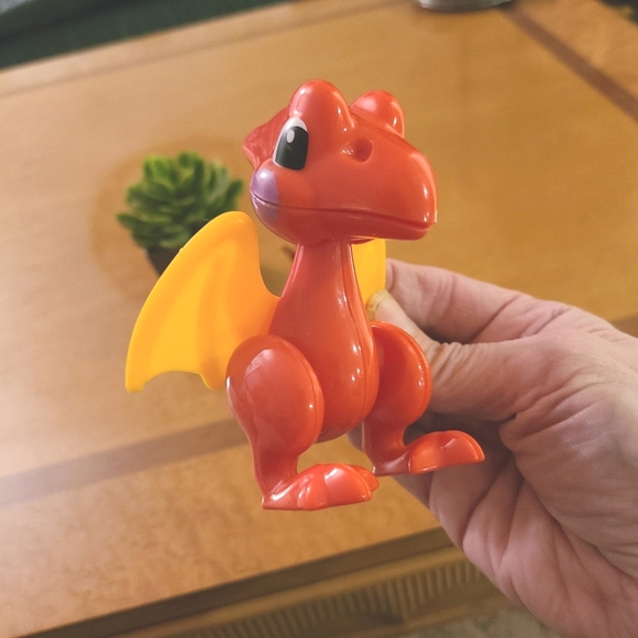 Red Pterodactyl & Happy Meal toy Groot - Picture 5 of 6